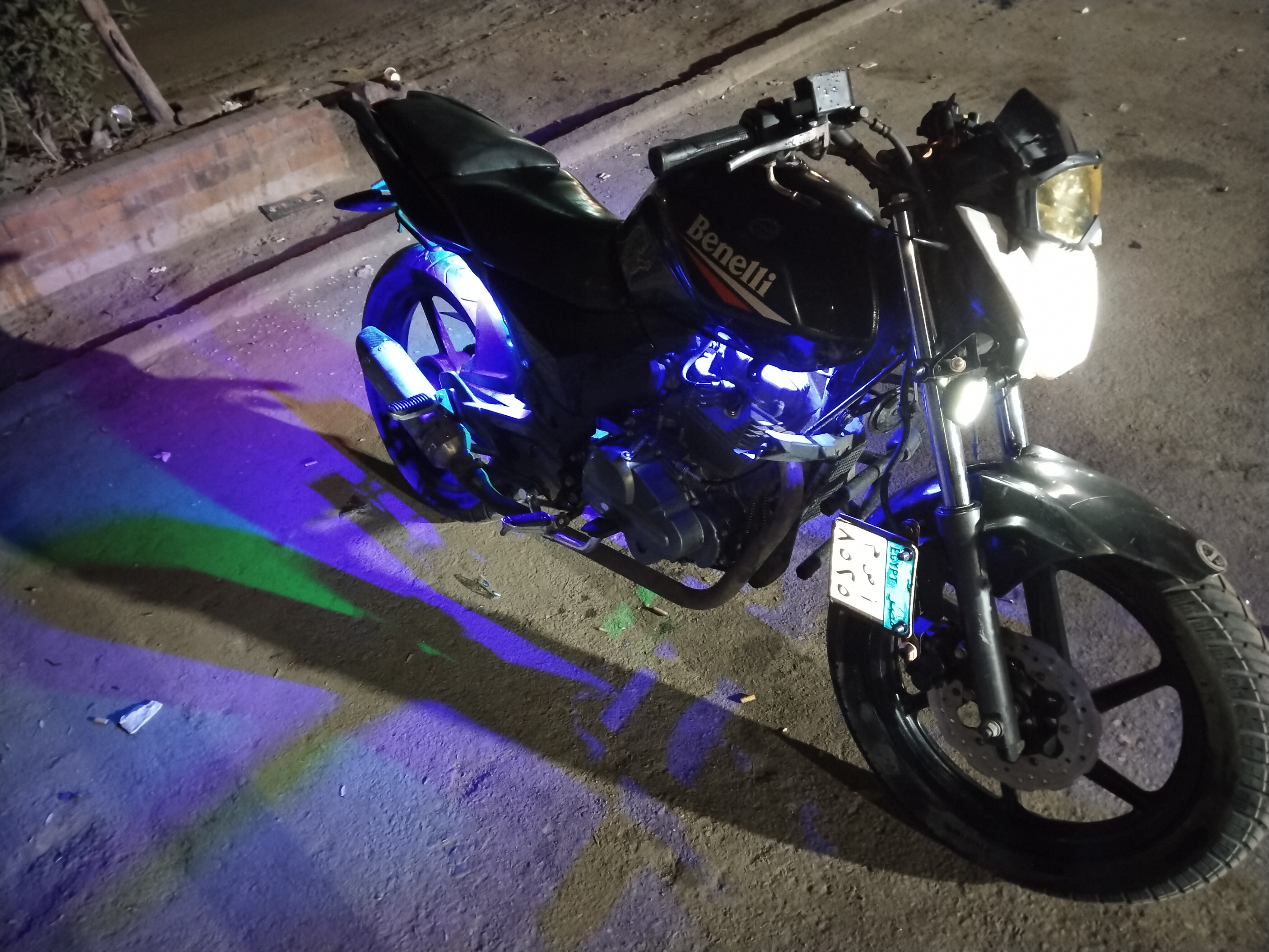 بيبنيلي Vlr sport 2021 بغيار  الزيت